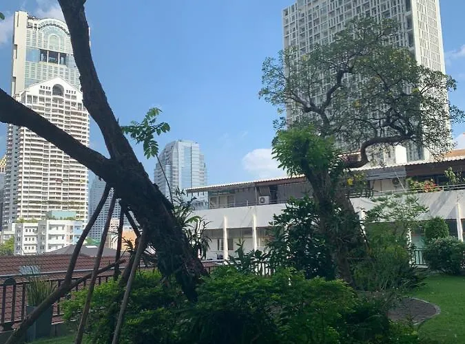 Supalai Oriental Place
